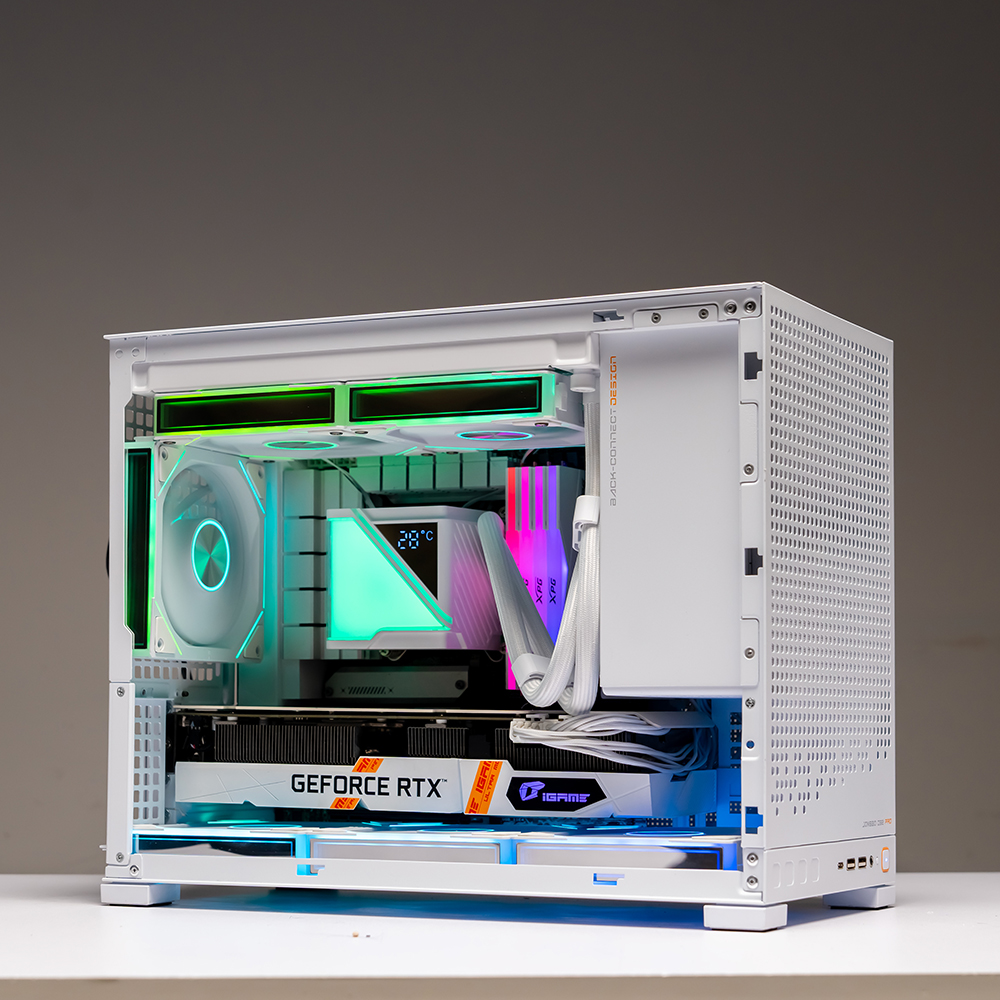 JUNGLE LEOPARD Stellar Realm 240 White Liquid Cooling