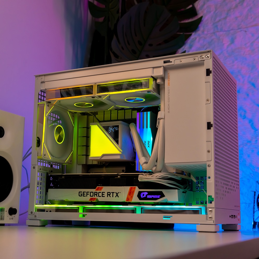 JUNGLE LEOPARD Stellar Realm 240 White Liquid Cooling